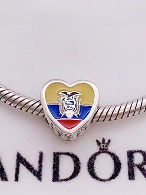Pandora Ecuador Flag Exclusive Heart Charm Bead